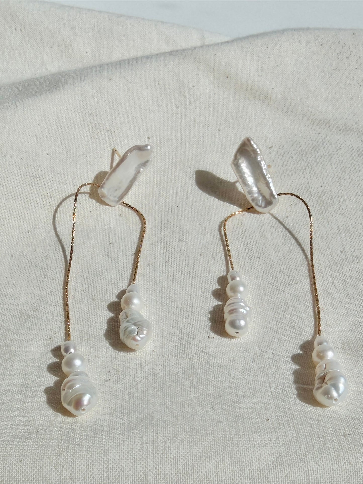 ÉTHERA Adjustable Baroque Pearl Earrings