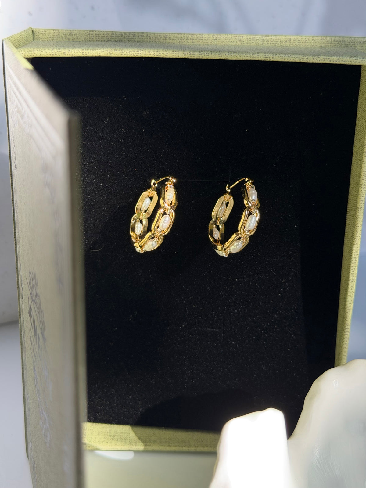Heirloomn Hoop | Keshi Pearl Chain Earrings