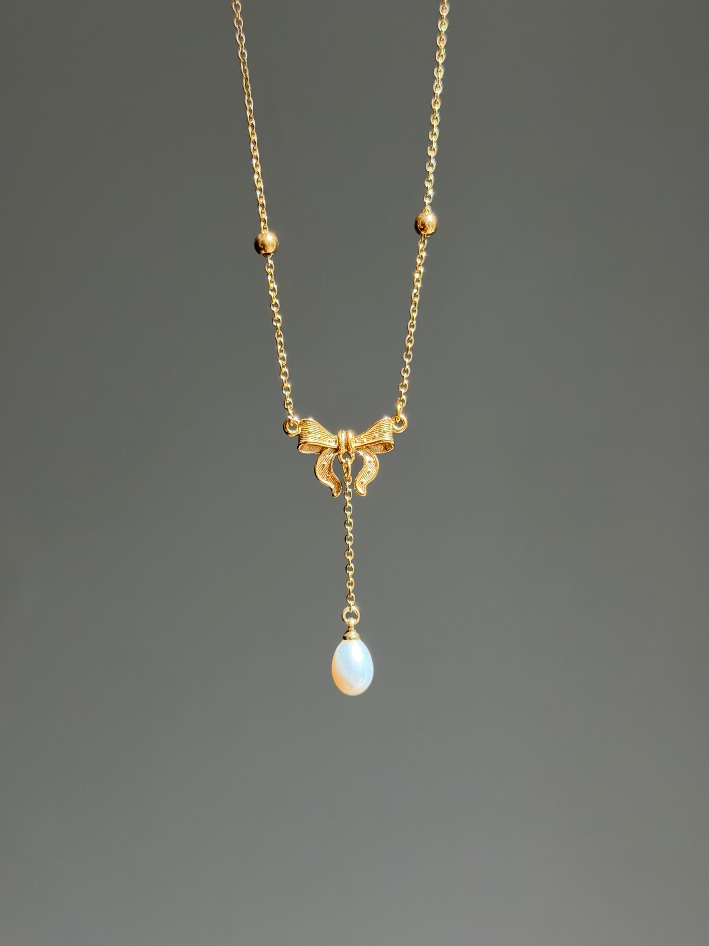 Gold Bow Tie Pearl Drop Y Necklace Vintage Romantic Jewelry