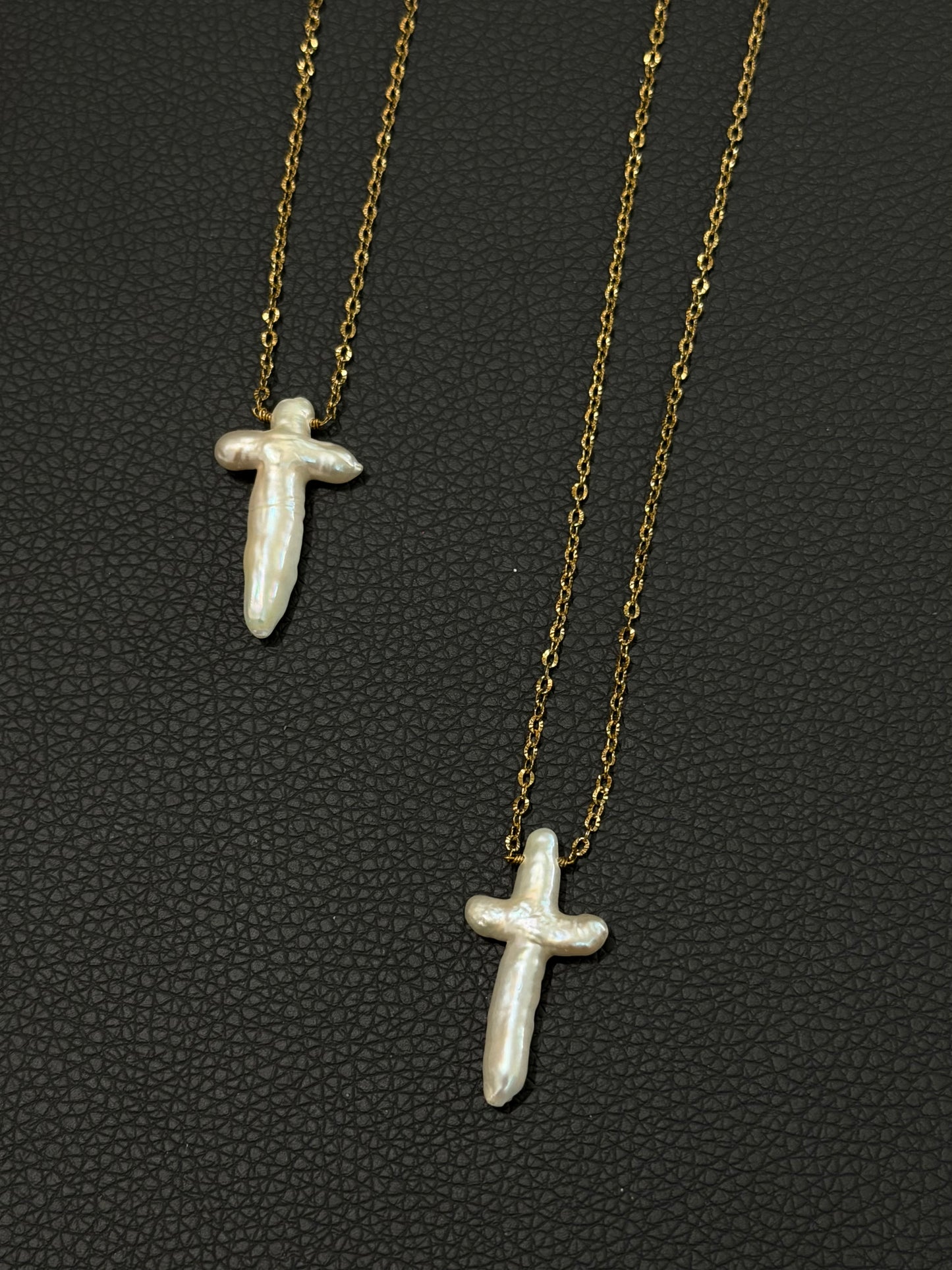 Natural Baroque Cross Pearl Pendant Necklace Elegant Gold Jewelry