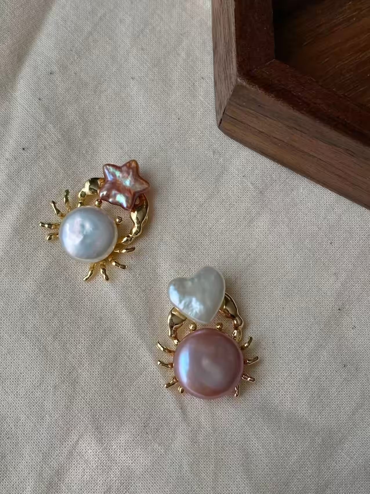 Celestial Crab Pearl Pendant Necklace - Cancer Zodiac Sign Jewelry, Heart & Star Baroque Pearl Charm for Her