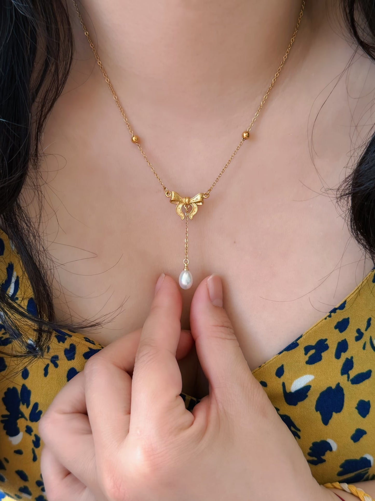 Gold Bow Tie Pearl Drop Y Necklace Vintage Romantic Jewelry