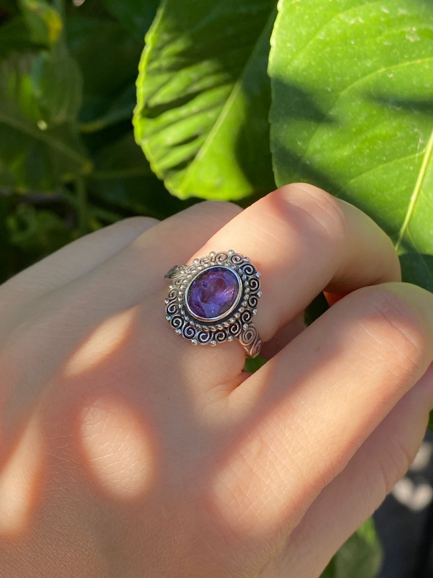 AAA grade Amethyst sterling silver vintage ring