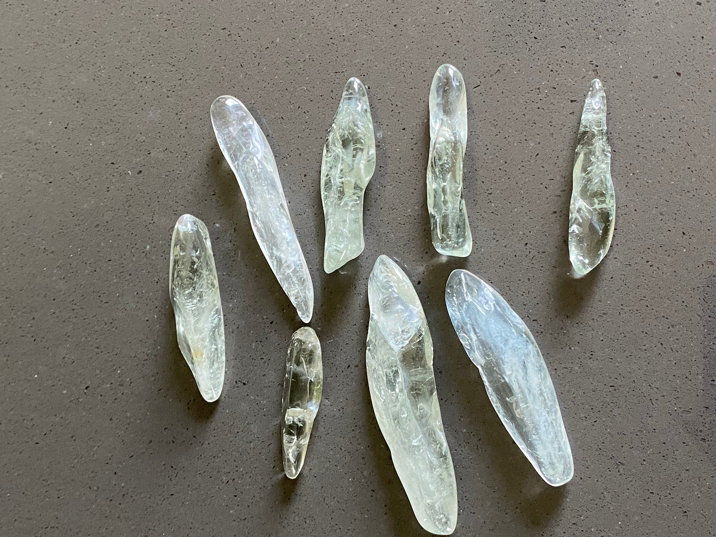 AAAA Clear grade Natural raw light green Beryl ,clear Berylite,good for pendant
