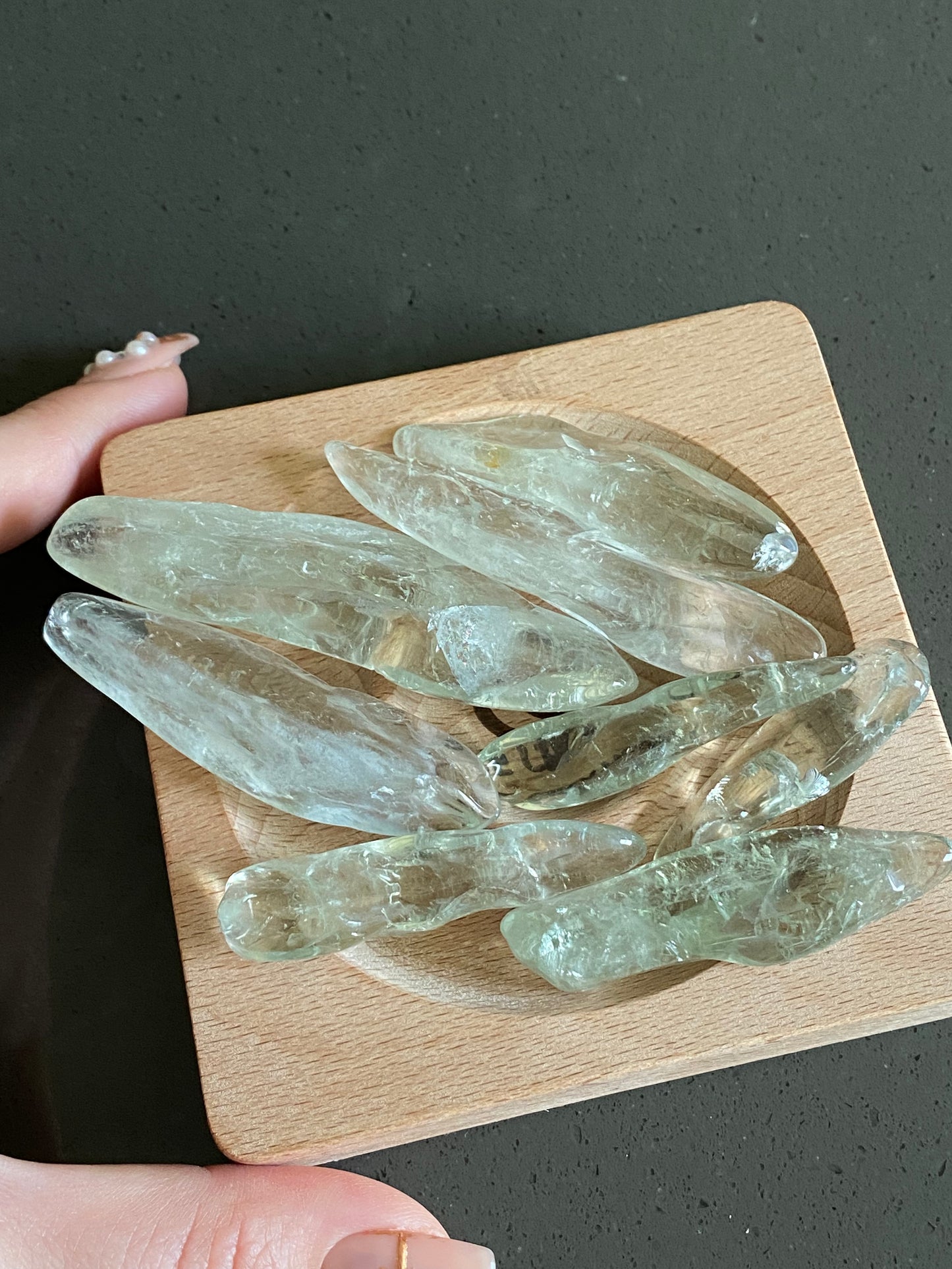 AAAA Clear grade Natural raw light green Beryl ,clear Berylite,good for pendant