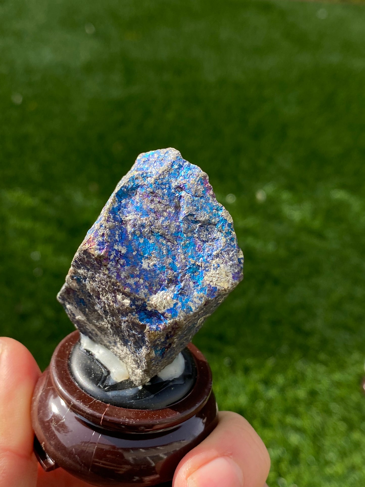 Electroplated Stone Rainbow Color Mermaid Rock Points