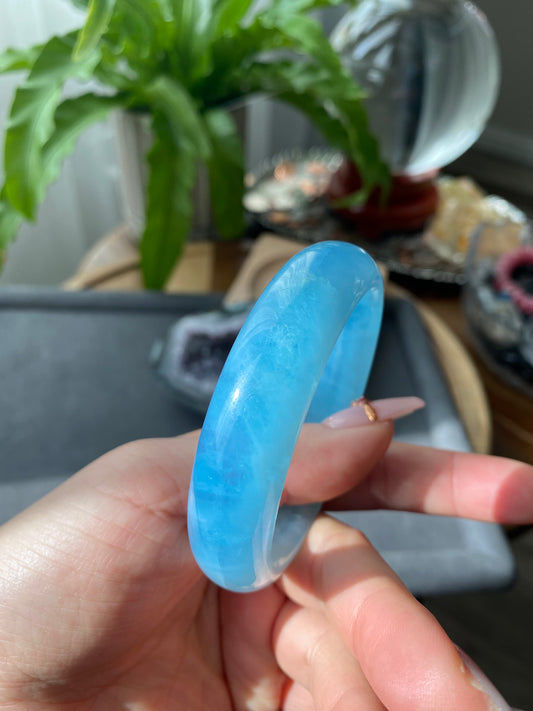 AAAAAA Grade Clear Blue sky cloud Surround Natural Aquamarine Bangle Gemstone Bracelet  56.8mm BA8354