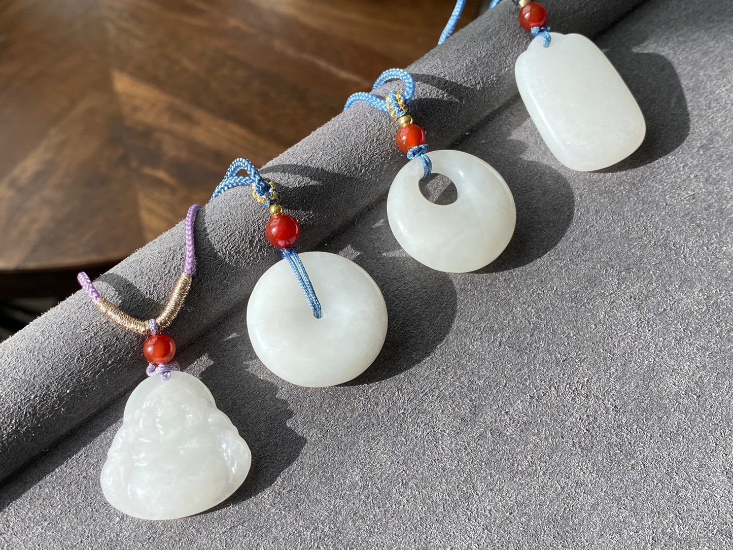 Make Friend Price Natural Hetian White Jade White Nephrite Friendship Nacklace Best Gift for her,gift for Mom,gift for kids