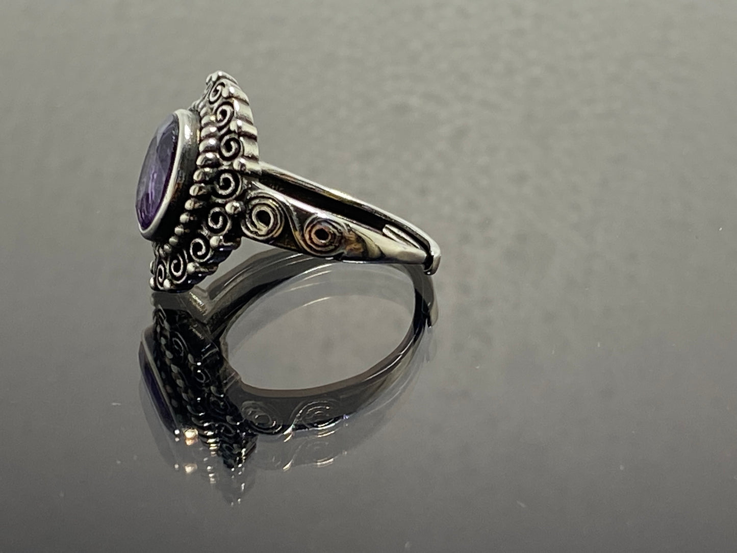 AAA grade Amethyst sterling silver vintage ring