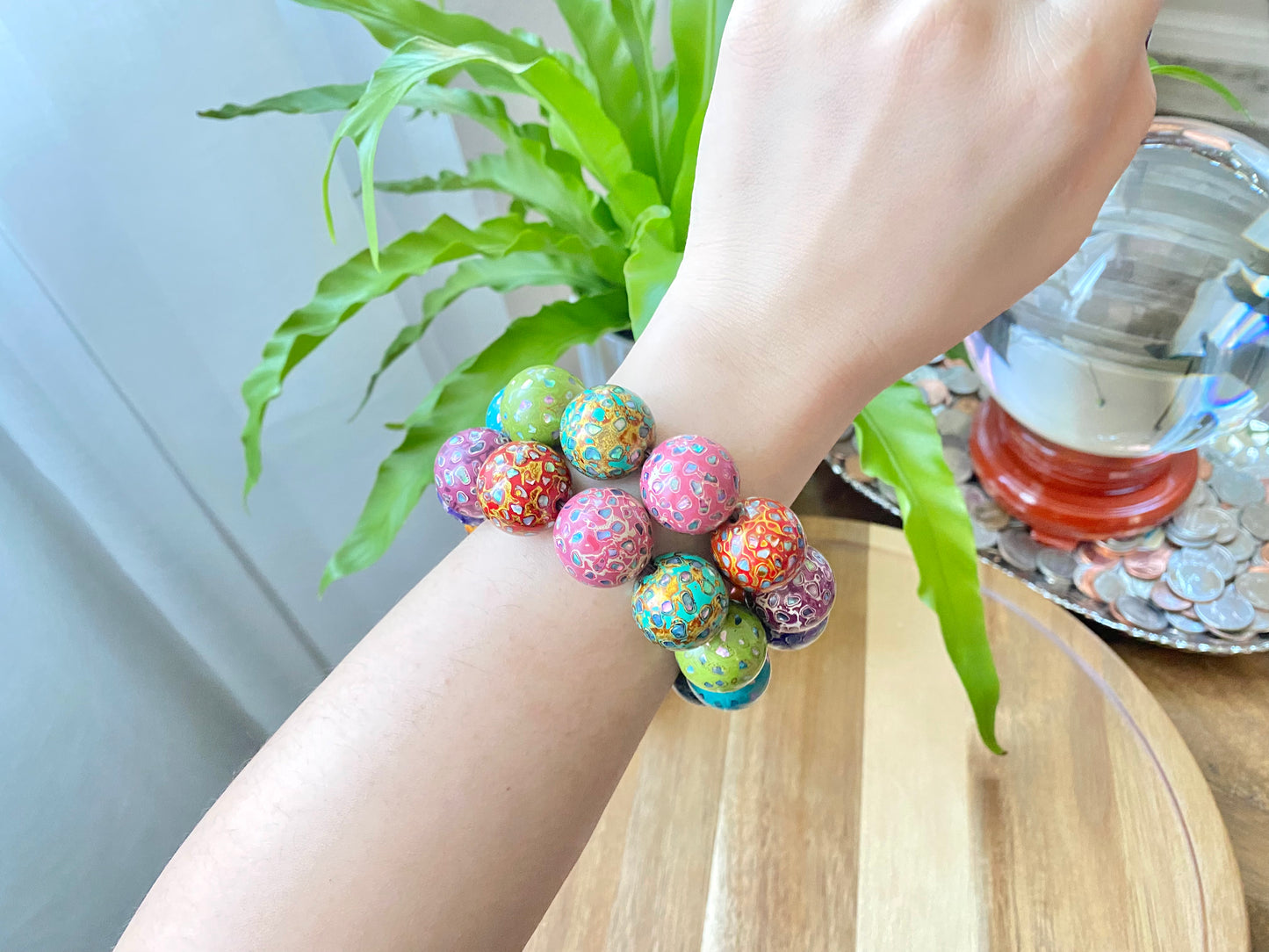 Museum of Art China lacquer Coated on black and ebony and mother of pearl Bead Bracelet 20mm