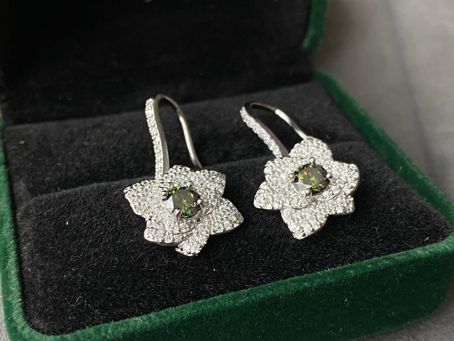 Gorgeous  Flower Floral Drop Dangle Dark Green Moissanite Sterling silver earring 0.5CT